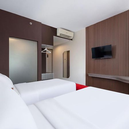 Hotel Neo Candi Simpang Lima - Semarang By Aston Exteriér fotografie