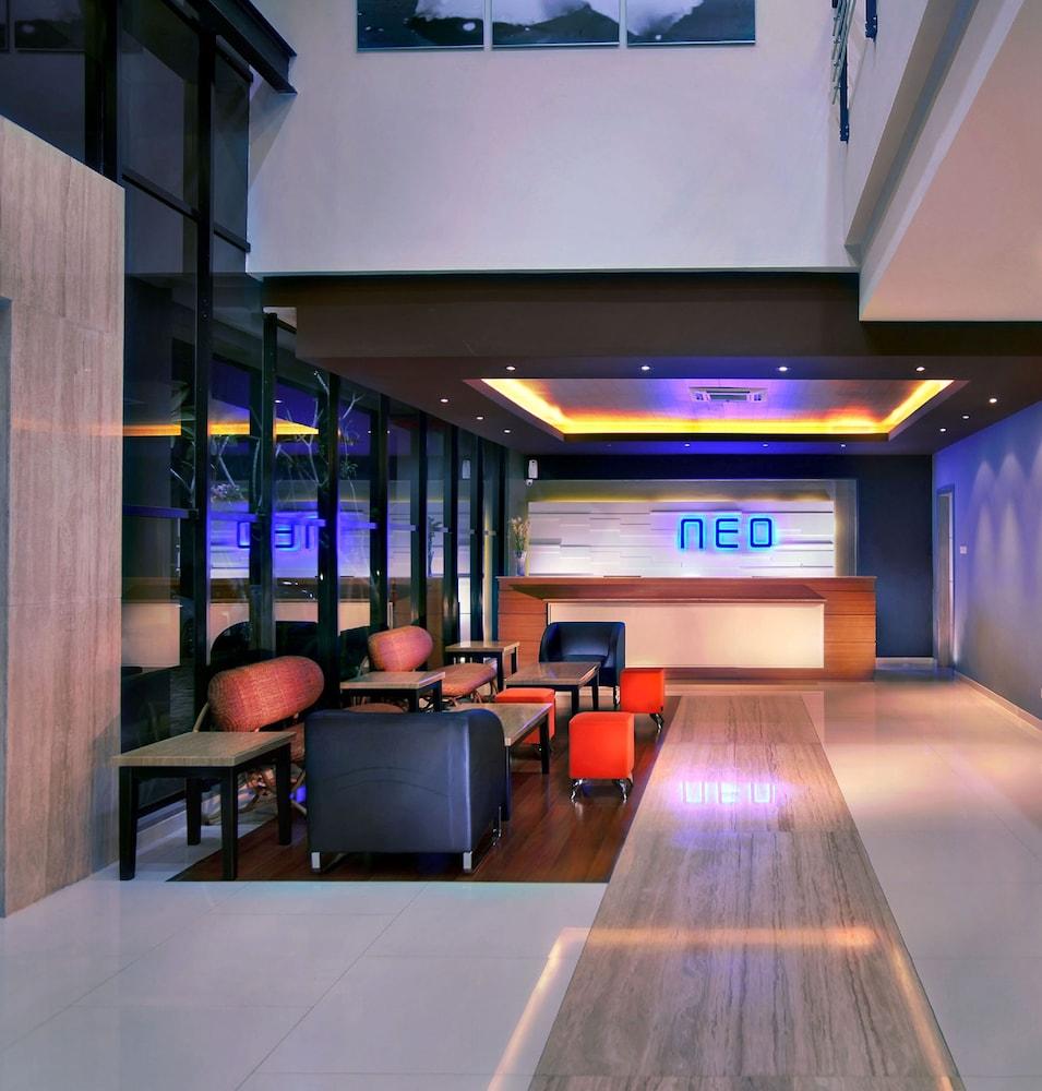Hotel Neo Candi Simpang Lima - Semarang By Aston Exteriér fotografie