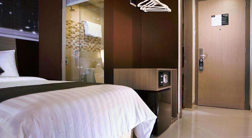 Hotel Neo Candi Simpang Lima - Semarang By Aston Exteriér fotografie