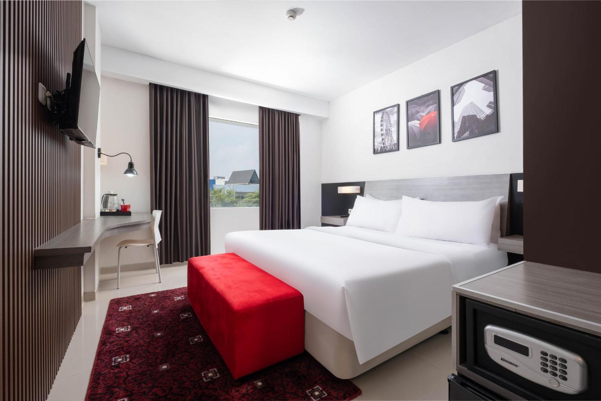 Hotel Neo Candi Simpang Lima - Semarang By Aston Exteriér fotografie