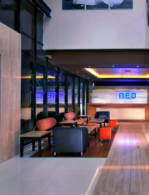 Hotel Neo Candi Simpang Lima - Semarang By Aston Exteriér fotografie