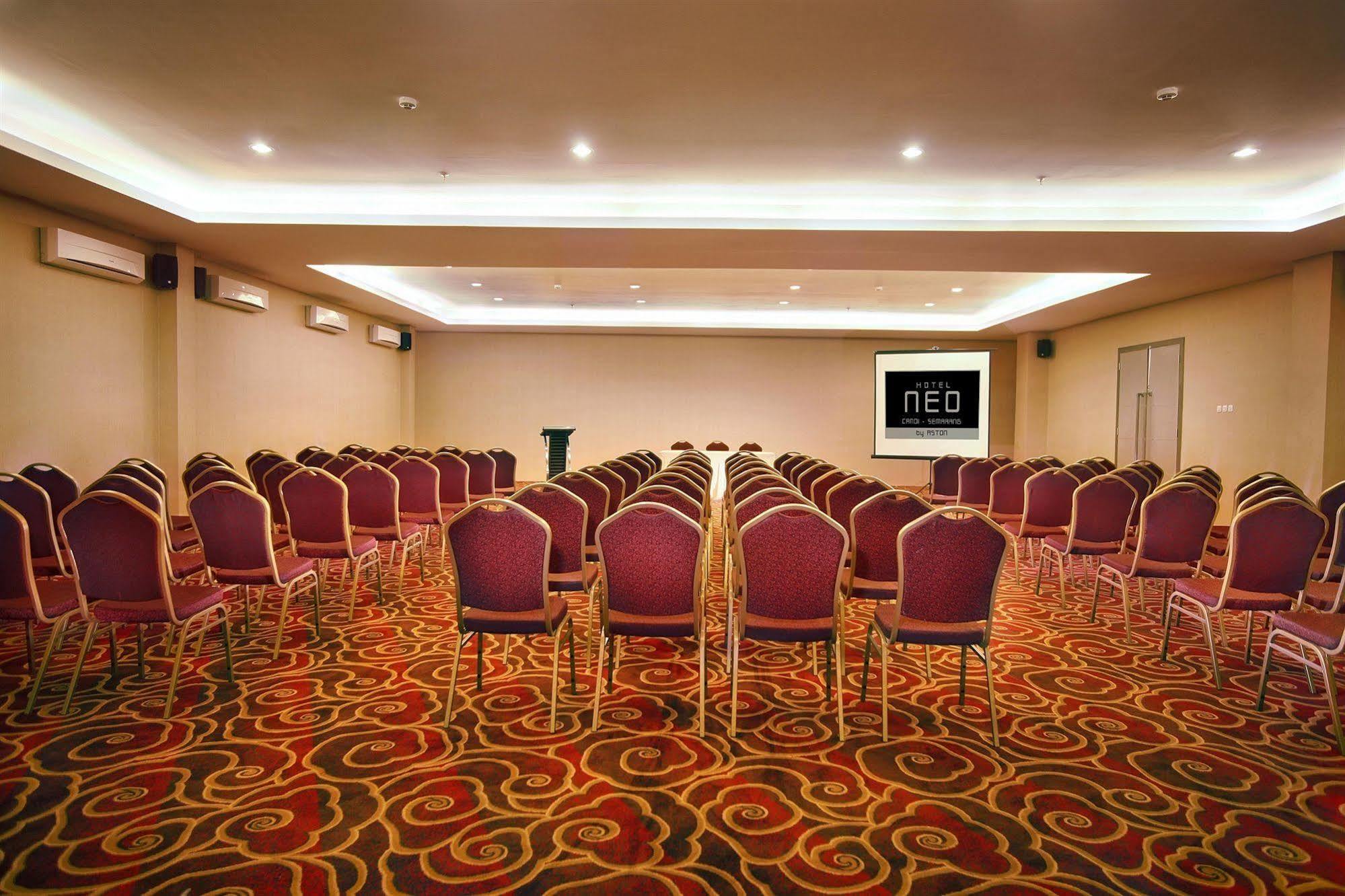 Hotel Neo Candi Simpang Lima - Semarang By Aston Exteriér fotografie