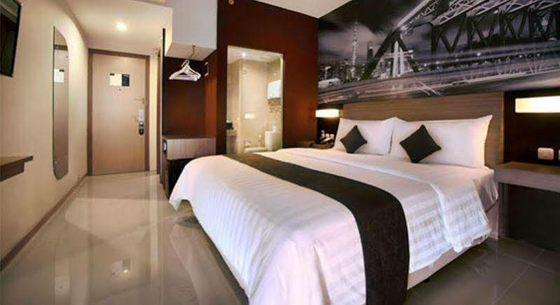 Hotel Neo Candi Simpang Lima - Semarang By Aston Exteriér fotografie